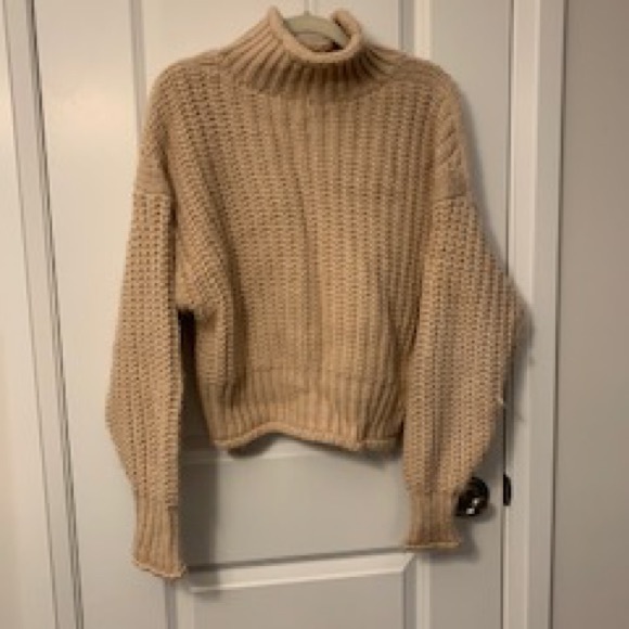 sweaters - Picture 2 of 3